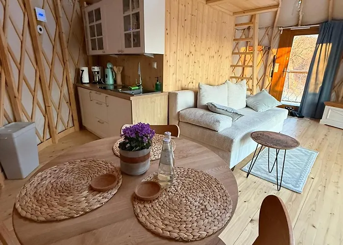 Azyl Glamp * Uscie Gorlickie